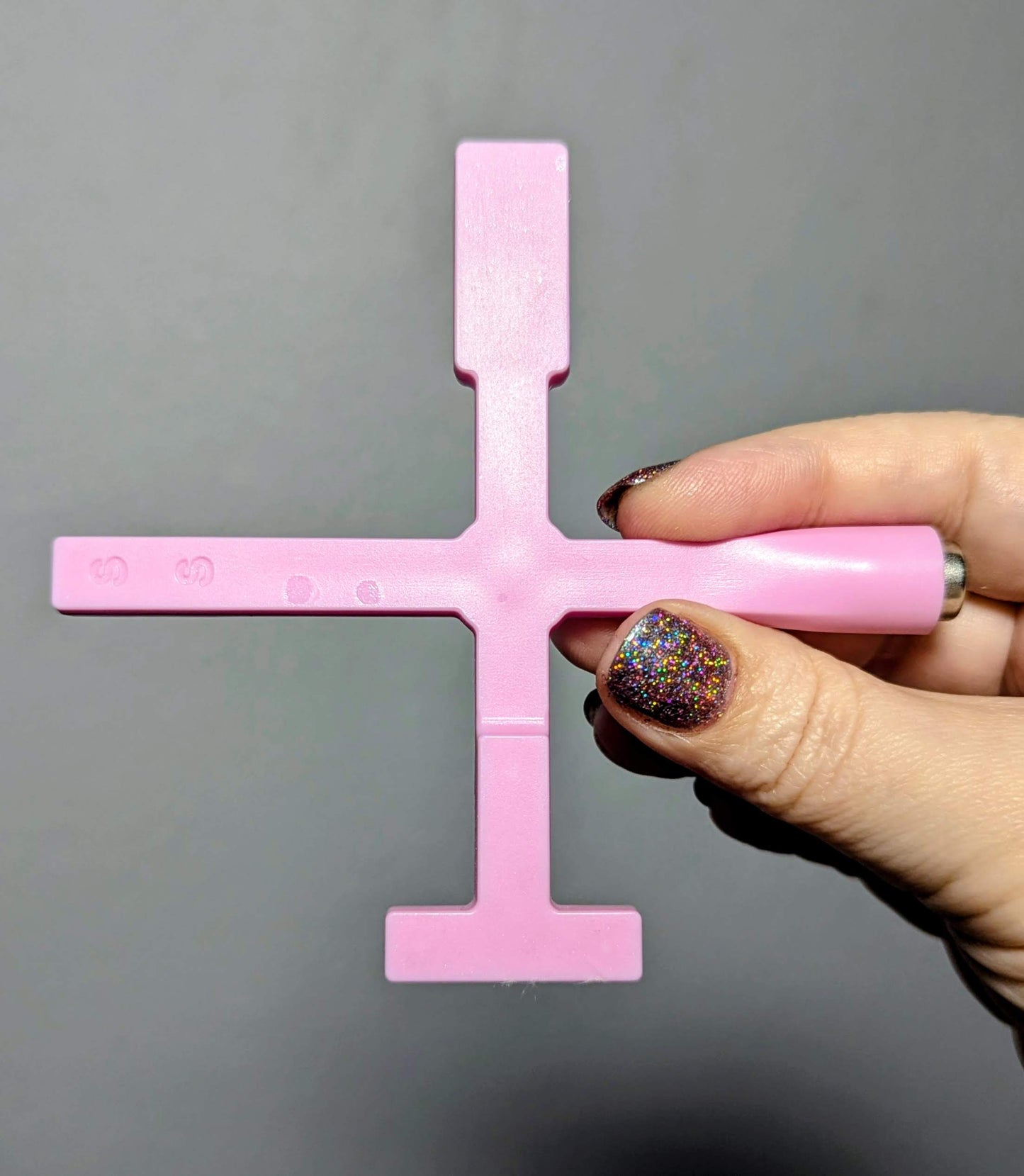 Cross Magnet